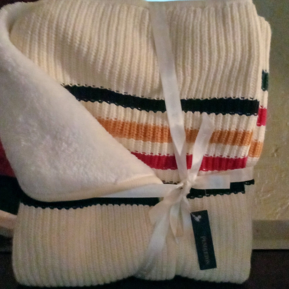 Pendleton throw blanket